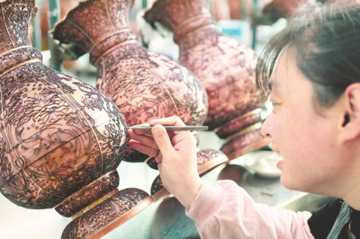 景泰藍(lán)工藝閃耀饒陽(yáng) 匠心產(chǎn)品遠(yuǎn)銷海內(nèi)外